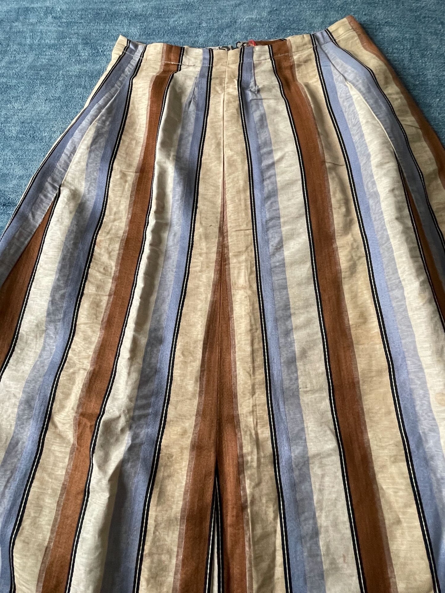 
                  
                    blue cream brown striped skirt extra small jupon french antique historical costume cosplay
                  
                