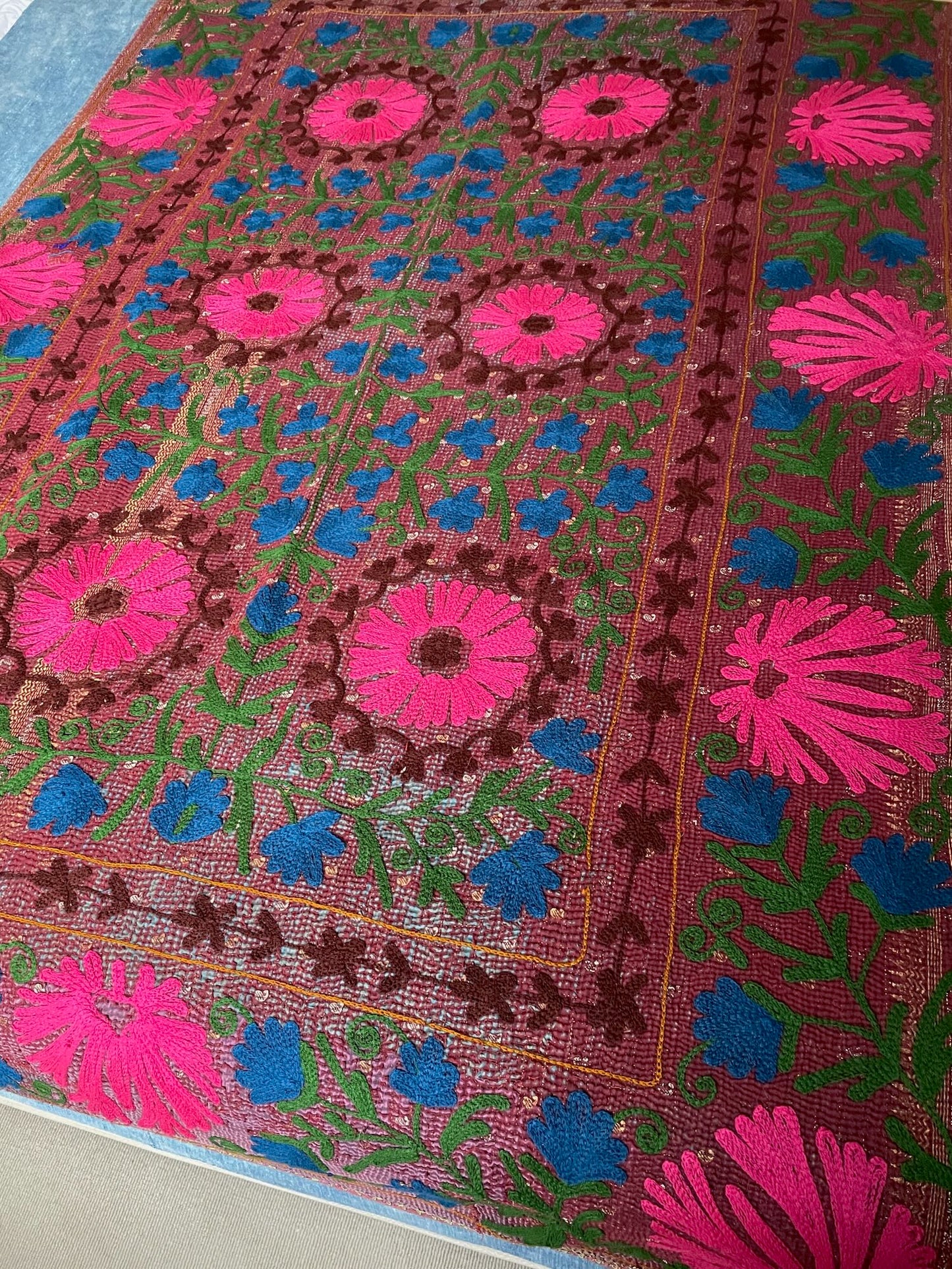 pink blue burgundy sofa throw quilt blanket cotton comforter wall hanging washable handmade single