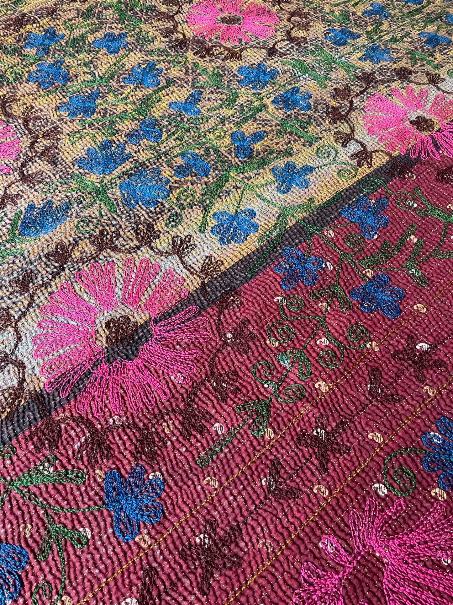 
                  
                    pink blue burgundy sofa throw quilt blanket cotton comforter wall hanging washable handmade single
                  
                