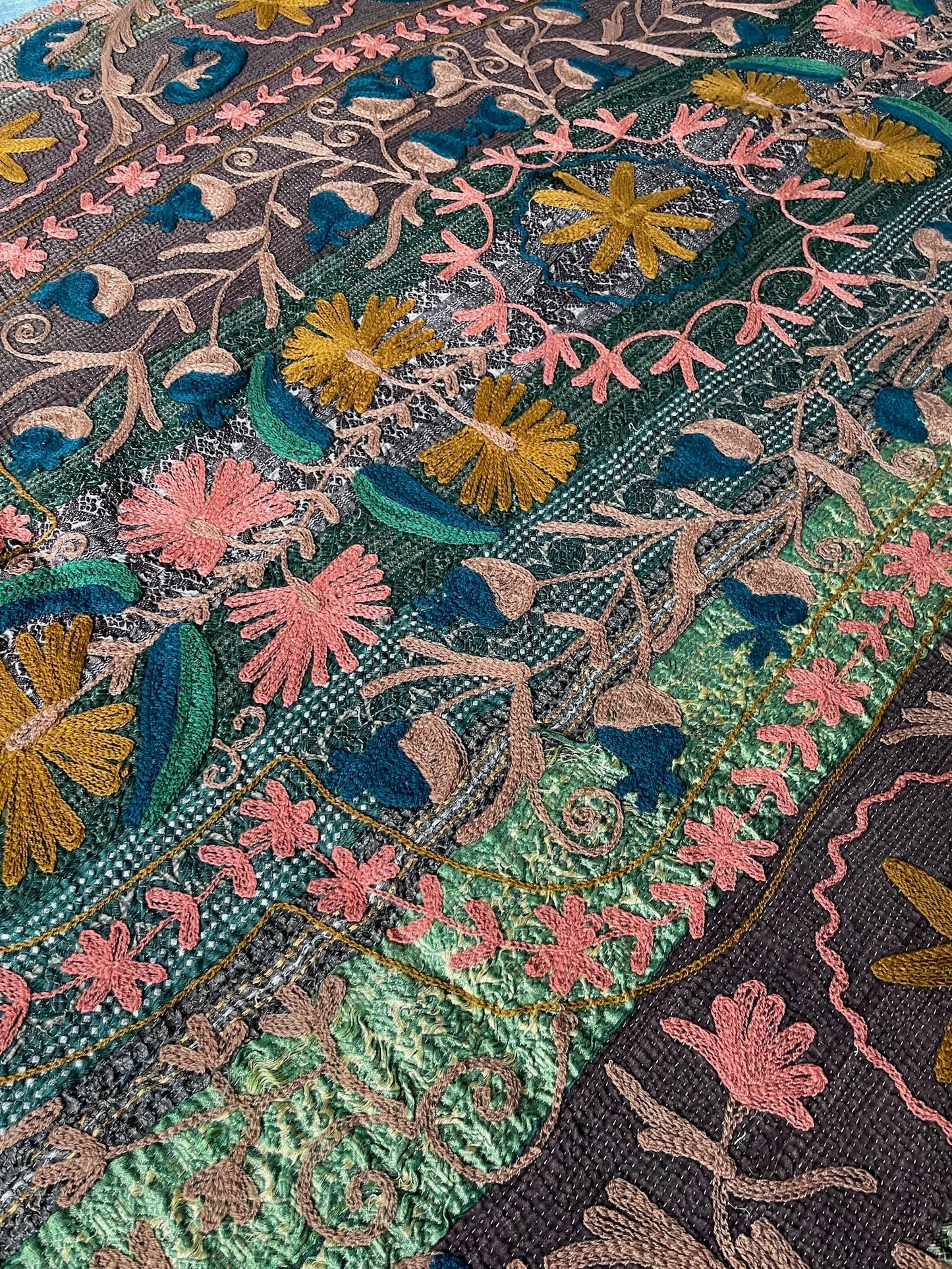 
                  
                    green pink blue suzani quilt sofa throw kantha bedspread small single double washable cotton
                  
                