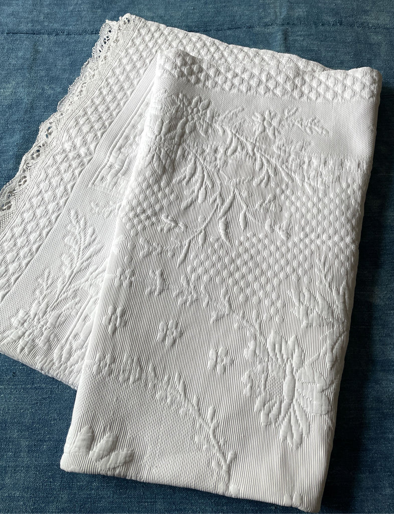 vintage white french pique marseillais white marriage quilt bedspread cotton with lace trim